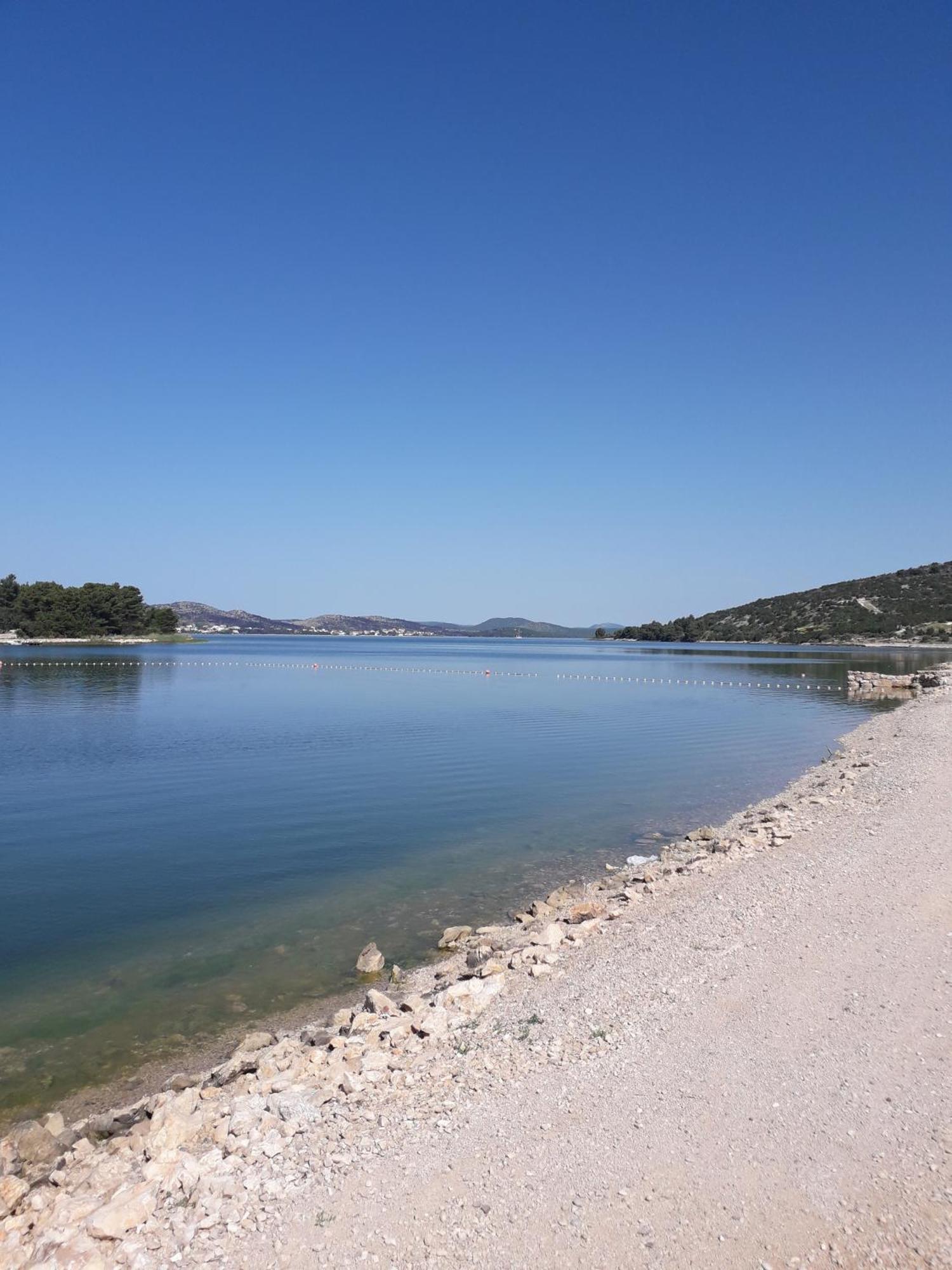 Ferienhaus Am Wasser - Kuca Rio - Iberische Finca In Dalmatien Билице Экстерьер фото
